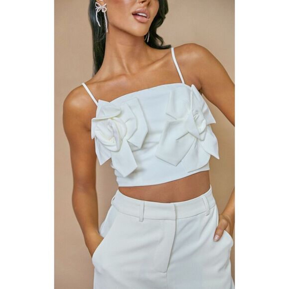 White floral crop top size large - Picture 1 of 10